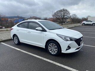 2021 Hyundai Solaris II Рестайлинг, белый, 1550000 рублей, вид 3