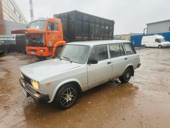 2008 Lada (ВАЗ) 2104, серебристый, 125000 рублей
