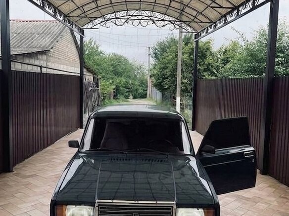 2008 Lada (ВАЗ) 2107, зелёный, 160000 рублей - вид 3