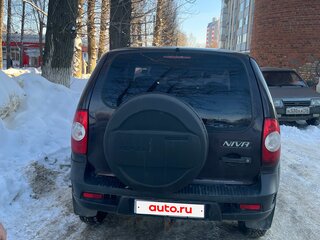 2011 Chevrolet Niva I Рестайлинг, коричневый, 430000 рублей, вид 2