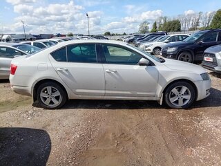 2015 Skoda Octavia III (A7), белый, 770000 рублей, вид 3