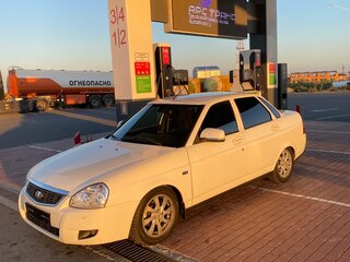 2015 Lada (ВАЗ) Priora I Рестайлинг, белый, 620000 рублей, вид 3