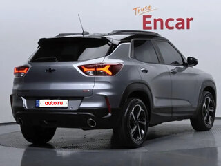 2022 Chevrolet TrailBlazer III, серебристый, 1500000 рублей, вид 3