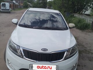 2012 Kia Rio 5-speed III, белый, 620000 рублей, вид 1