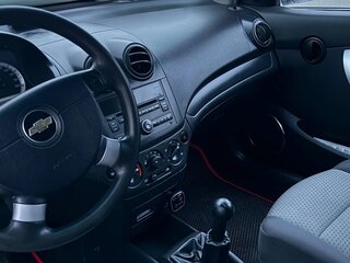 2009 Chevrolet Aveo I Рестайлинг, серебристый, 450000 рублей, вид 2