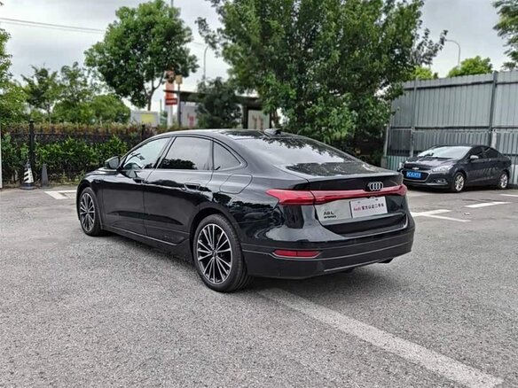 2026 Audi A6L e-tron, чёрный, 7200333 рублей - вид 3