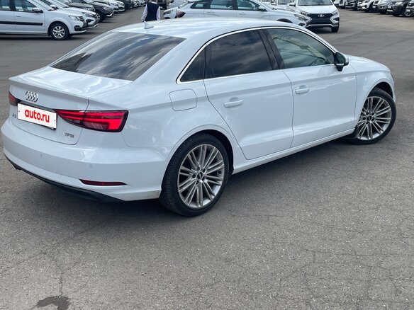 2016 Audi A3 III (8V) Рестайлинг, белый, 1700000 рублей - вид 4