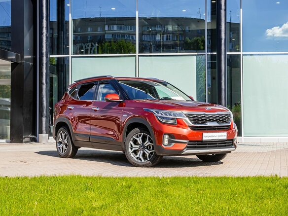 2020 Kia Seltos I, красный, 1770000 рублей - вид 4