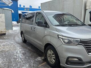 2020 Hyundai Grand Starex I Рестайлинг 2, серебристый, 4200000 рублей, вид 1