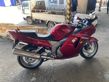 2001 Honda CBR 1100 XX, красный, 650000 рублей, вид 2
