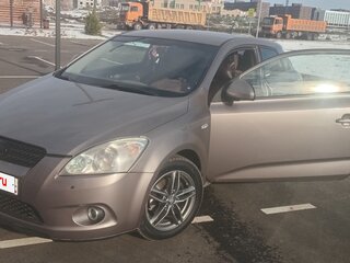 2008 Kia Ceed I, бежевый, 680000 рублей, вид 1