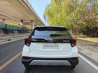2023 Toyota Yaris L X XP150 Рестайлинг, белый, 1160007 рублей, вид 5
