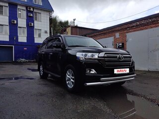 2016 Toyota Land Cruiser 200 Series Рестайлинг 2, чёрный, 7800000 рублей, вид 4