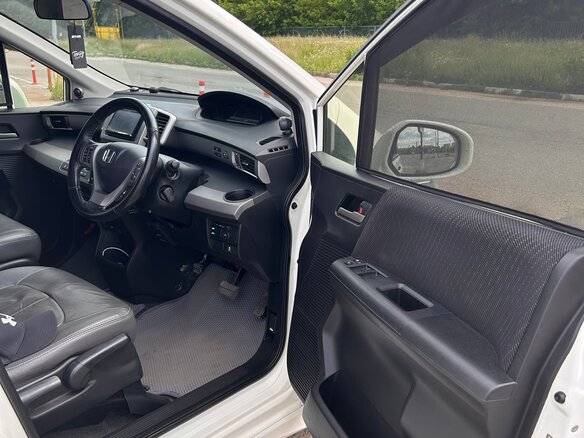 2012 Honda Freed I Рестайлинг, белый, 1150000 рублей - вид 8
