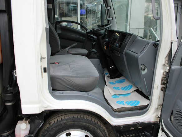 2011 Isuzu Elf (N-series), белый, 725000 рублей - вид 13