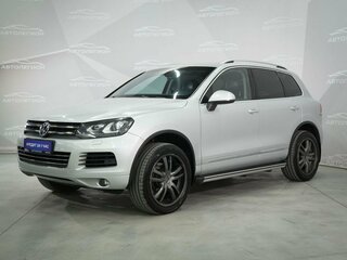 2010 Volkswagen Touareg II, серый, 1980000 рублей, вид 1