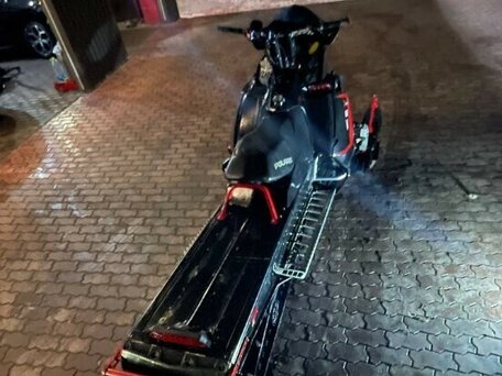 2013 Polaris 800 RMK, чёрный, 550000 рублей, вид 3