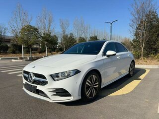 2020 Mercedes-Benz A-Класс 180 Long IV (W177), белый, 1630000 рублей, вид 2