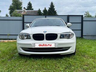 2011 BMW 1 серии 116i I (E81/E82/E87/E88) Рестайлинг, белый, 930000 рублей, вид 4
