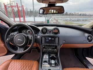 2016 Jaguar XJ Long IV (X351) Рестайлинг, серый, 2150000 рублей, вид 5