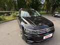 2017 Volkswagen Tiguan II, чёрный, 2900000 рублей - вид 1