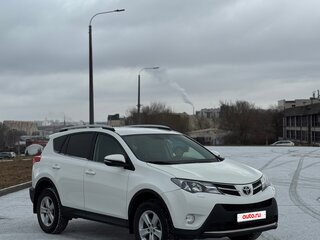 2014 Toyota RAV4 IV (XA40), белый, 1800000 рублей, вид 2