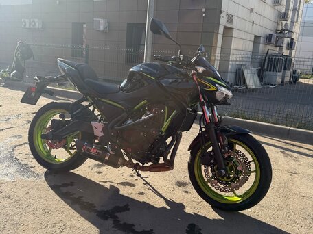 2021 Kawasaki Z 650, чёрный, 550000 рублей, вид 1