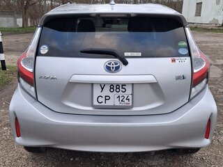 2019 Toyota Aqua I Рестайлинг 2, серебристый, 1240000 рублей, вид 4