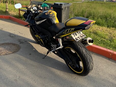 2005 Yamaha YZF-R6, жёлтый, 450000 рублей, вид 4