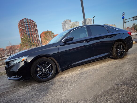 2021 Honda Accord X Рестайлинг, чёрный, 2490000 рублей - вид 2