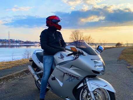 2002 Honda CBR 1100 XX, серебристый, 550000 рублей, вид 4