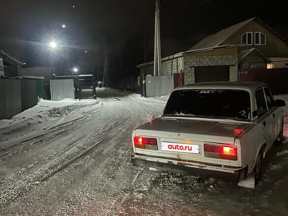 2011 Lada (ВАЗ) 2107, белый, 100000 рублей - вид 3