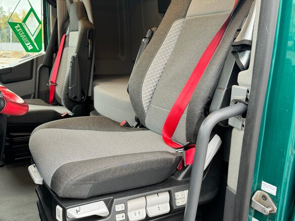 2023 Renault T-Series, зелёный, 14900000 рублей - вид 22