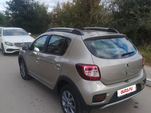 2020 Renault Sandero Stepway II Рестайлинг, бежевый, 1600000 рублей - вид 5