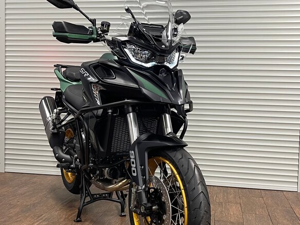 2026 QJMotor SRT 900 SX, зелёный, 949000 рублей - вид 4