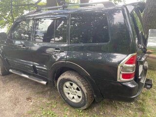 2002 Mitsubishi Montero III, чёрный, 850000 рублей, вид 2