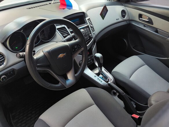 2010 Chevrolet Cruze I, серебристый, 666000 рублей - вид 11