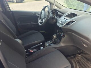 2016 Ford Fiesta Mk6 Рестайлинг, чёрный, 888000 рублей, вид 5