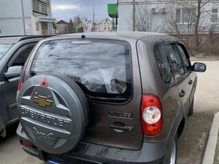 2013 Chevrolet Niva I Рестайлинг, коричневый, 760000 рублей, вид 5