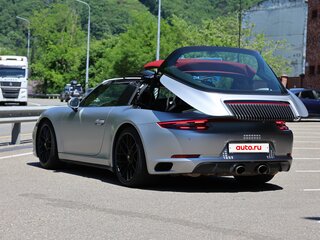 2017 Porsche 911 Targa 4 GTS VII (991) Рестайлинг, серебристый, 12700000 рублей, вид 5