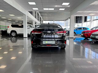 2017 Hyundai Sonata VII (LF) Рестайлинг, чёрный, 1665000 рублей, вид 4