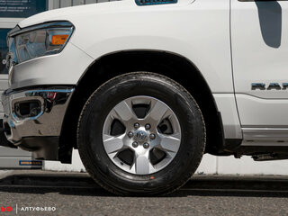 2023 Ram 1500 Crew Cab eTorque V, белый, 6700000 рублей, вид 5