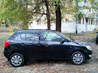 2010 Skoda Fabia II Рестайлинг, чёрный, 680000 рублей, вид 3