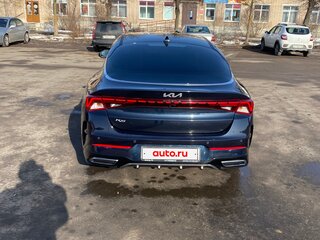2022 Kia K5 III, синий, 2300000 рублей, вид 3