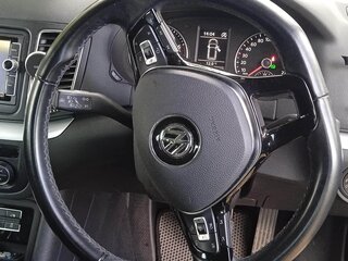 2015 Volkswagen Sharan II Рестайлинг, чёрный, 1870000 рублей, вид 4