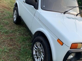 2000 Lada (ВАЗ) 2121 (4x4) I Рестайлинг, белый, 375000 рублей, вид 2
