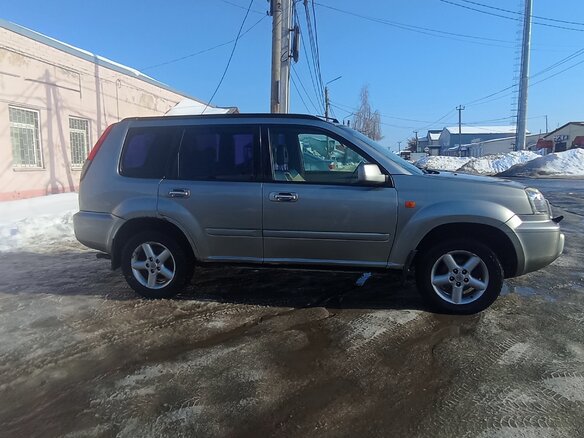 2001 Nissan X-Trail I, серый, 400000 рублей - вид 2