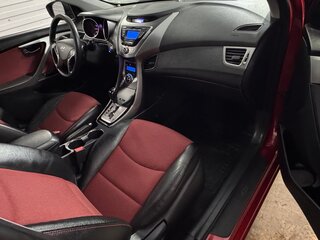 2013 Hyundai Elantra V (MD), красный, 1075000 рублей, вид 3