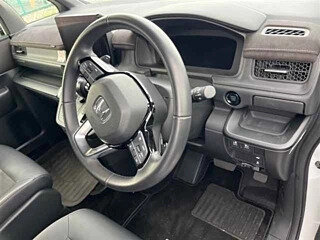 2022 Honda Stepwgn Spada VI, белый, 2300000 рублей - вид 4