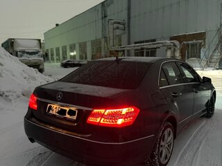 2011 Mercedes-Benz E-Класс 200 7G-Tronic IV (W212, S212, C207), серый, 1415000 рублей, вид 4